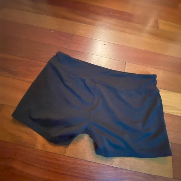 Under Armour Yoga shorty shorts size Youth Large - Picture 2 of 5